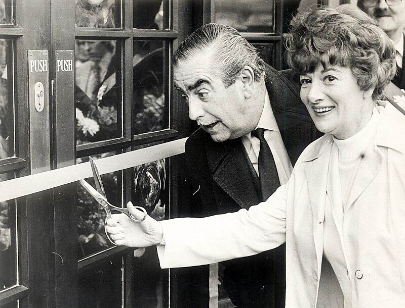 Stan & Hilda Ogden